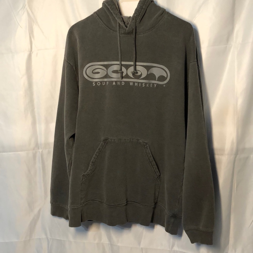 District graphic hoodie